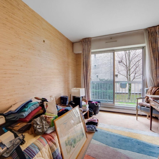  Annonces COURBEVOIE : Apartment | PARIS (75017) | 100 m2 | 250 000 € 