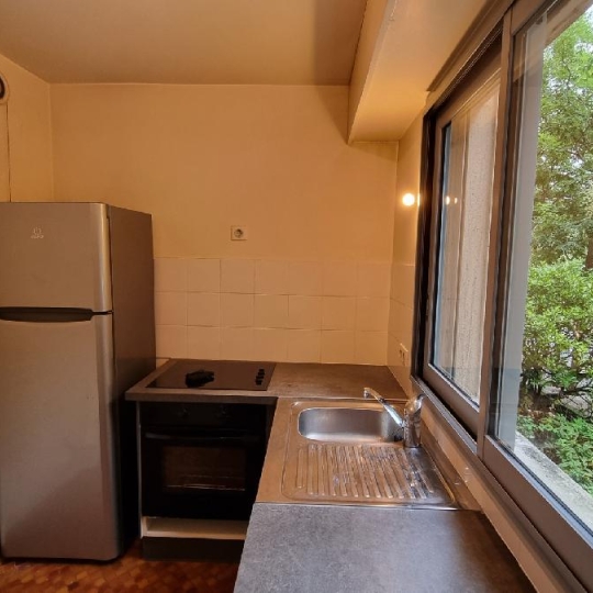  Annonces COURBEVOIE : Appartement | GARCHES (92380) | 31 m2 | 210 570 € 