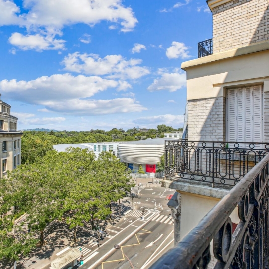  Annonces COURBEVOIE : Appartement | PARIS (75016) | 149 m2 | 4 250 € 