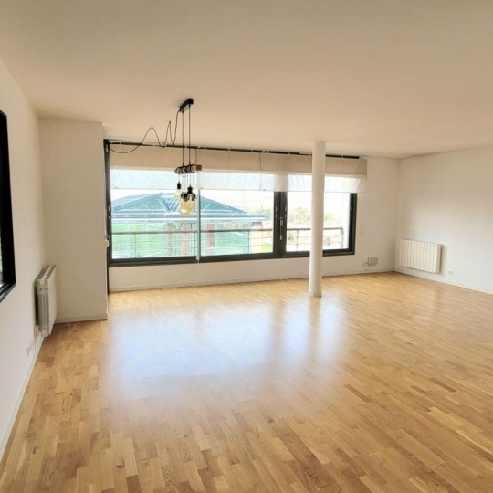  Annonces COURBEVOIE : Apartment | PARIS (75015) | 129 m2 | 1 600 000 € 