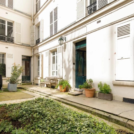  Annonces COURBEVOIE : Appartement | PARIS (75016) | 54 m2 | 1 980 € 