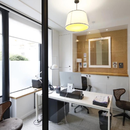  Annonces COURBEVOIE : Local / Bureau | PARIS (75011) | 153 m2 | 1 989 620 € 