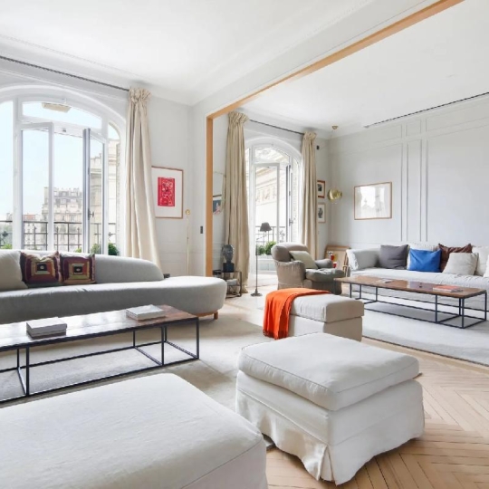  Annonces COURBEVOIE : Appartement | PARIS (75005) | 252 m2 | 7 300 000 € 