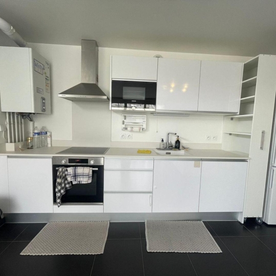  Annonces COURBEVOIE : Appartement | HOUILLES (78800) | 67 m2 | 1 640 € 