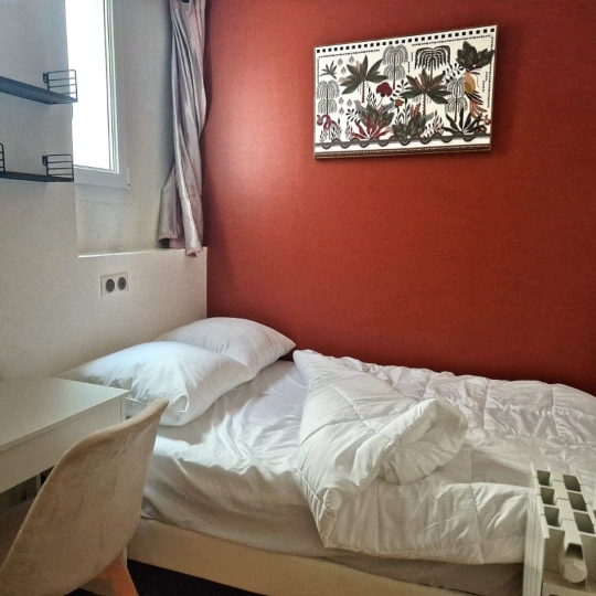  Annonces COURBEVOIE : Appartement | PARIS (75017) | 47 m2 | 1 950 € 