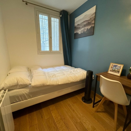  Annonces COURBEVOIE : Appartement | PARIS (75017) | 47 m2 | 1 950 € 