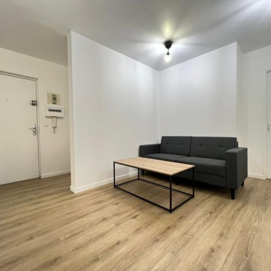  Annonces COURBEVOIE : Apartment | SAINT-DENIS (93200) | 10 m2 | 600 € 