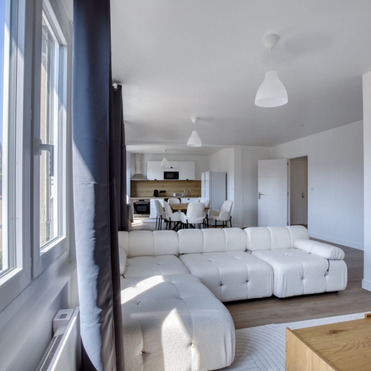  Annonces COURBEVOIE : Apartment | SAINT-OUEN (93400) | 11 m2 | 880 € 