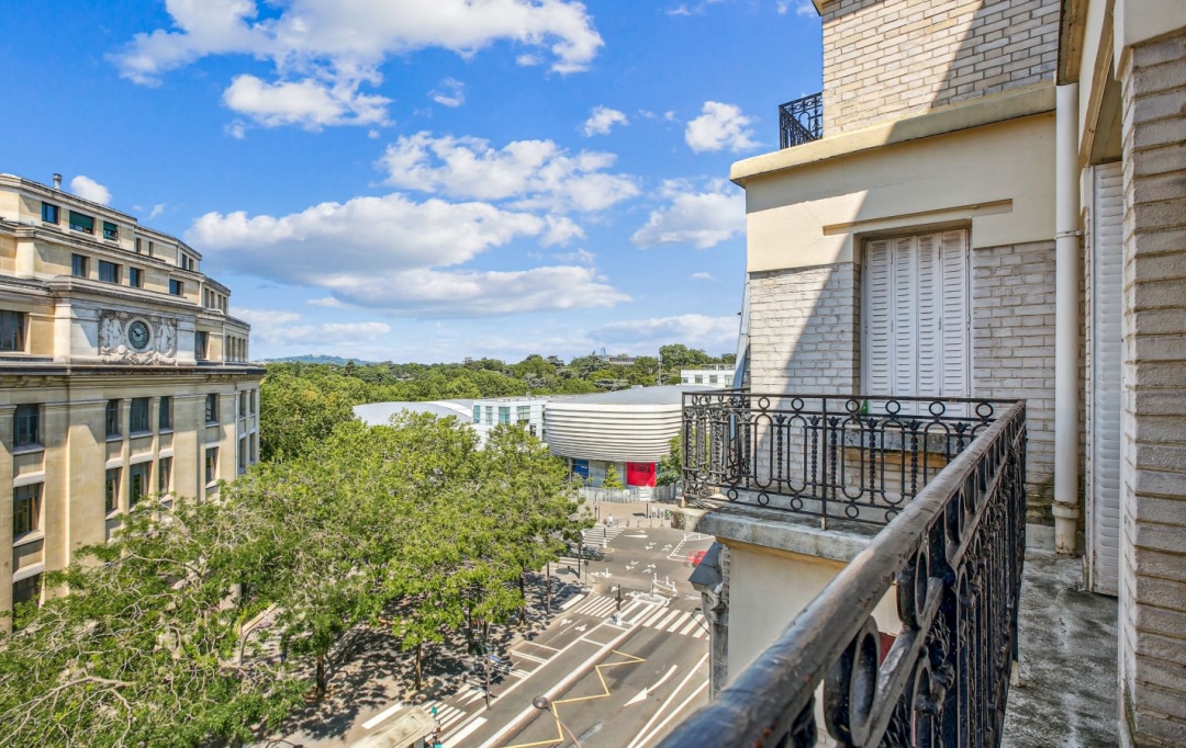 Annonces COURBEVOIE : Apartment | PARIS (75016) | 149 m2 | 4 250 € 