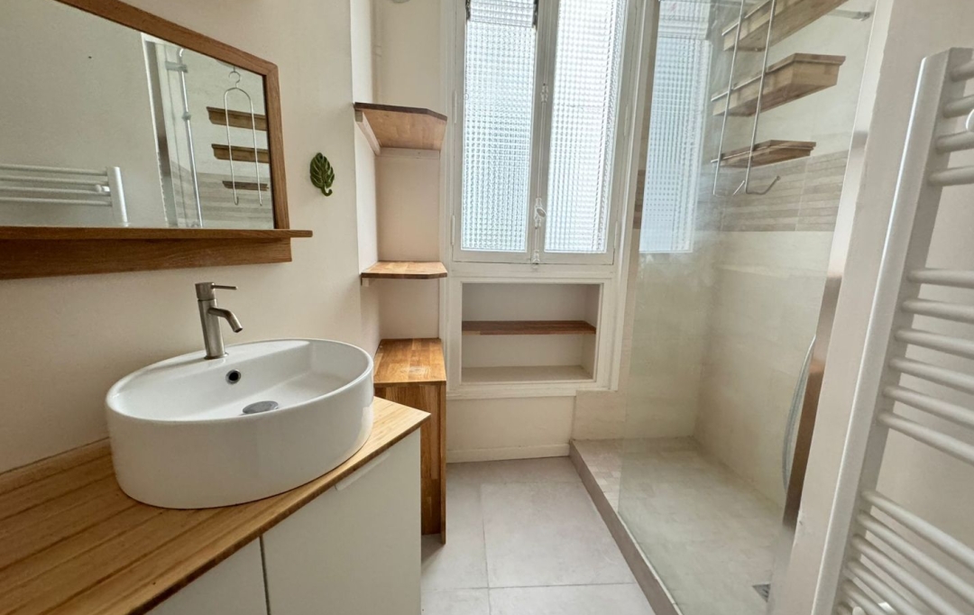 Annonces COURBEVOIE : Appartement | PARIS (75005) | 66 m2 | 1 950 € 