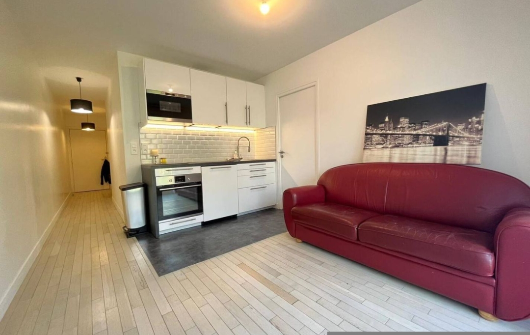 Annonces COURBEVOIE : Appartement | CLICHY (92110) | 61 m2 | 780 € 