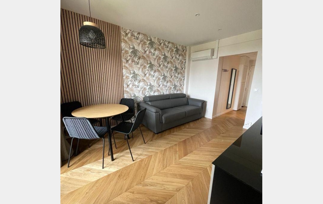 Annonces COURBEVOIE : Apartment | CHARENTON-LE-PONT (94220) | 38 m2 | 1 500 € 