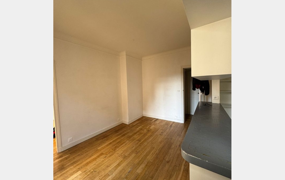 Annonces COURBEVOIE : Appartement | CHARENTON-LE-PONT (94220) | 41 m2 | 1 335 € 