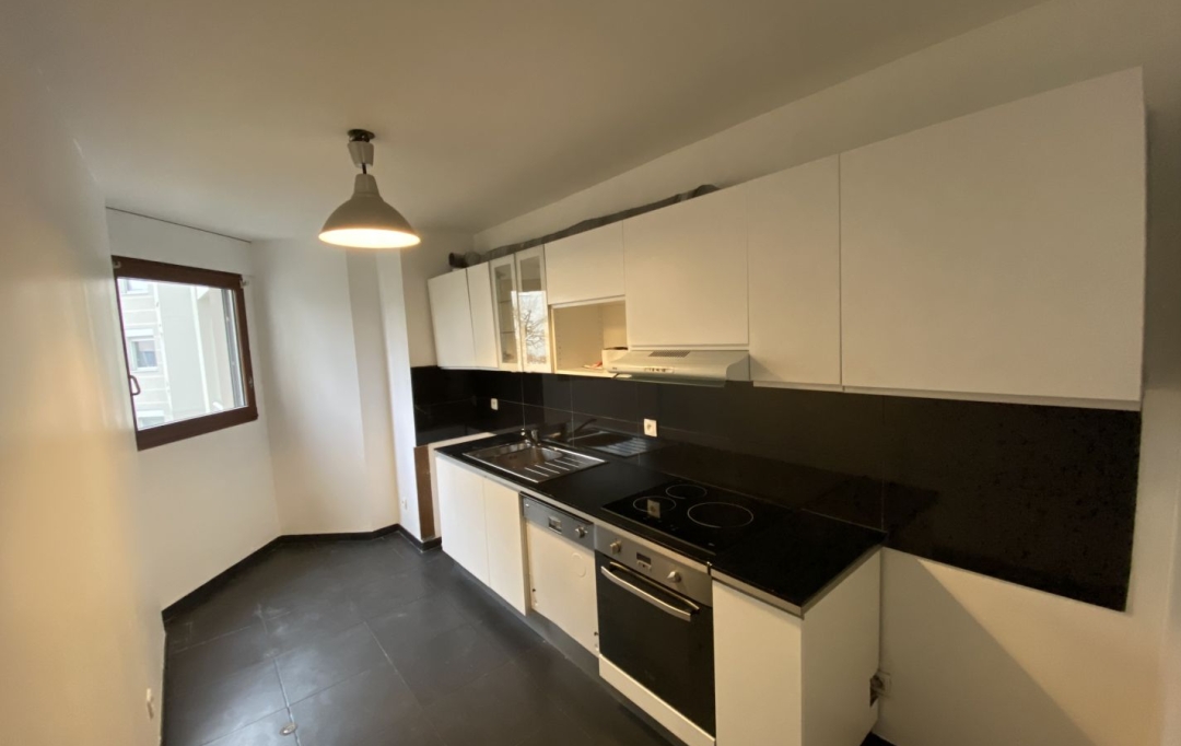 Annonces COURBEVOIE : Appartement | CHARENTON-LE-PONT (94220) | 71 m2 | 550 000 € 