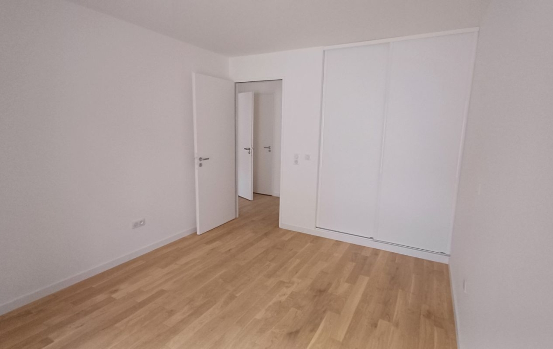 Annonces COURBEVOIE : Appartement | PARIS (75015) | 77 m2 | 909 000 € 