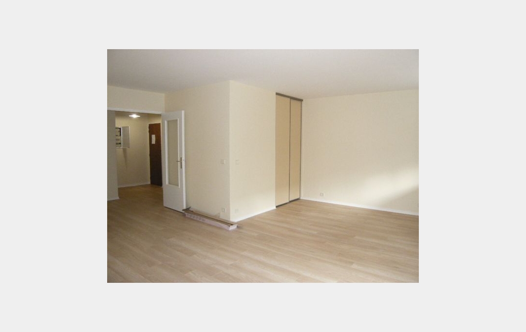 Annonces COURBEVOIE : Appartement | BOULOGNE-BILLANCOURT (92100) | 85 m2 | 2 120 € 