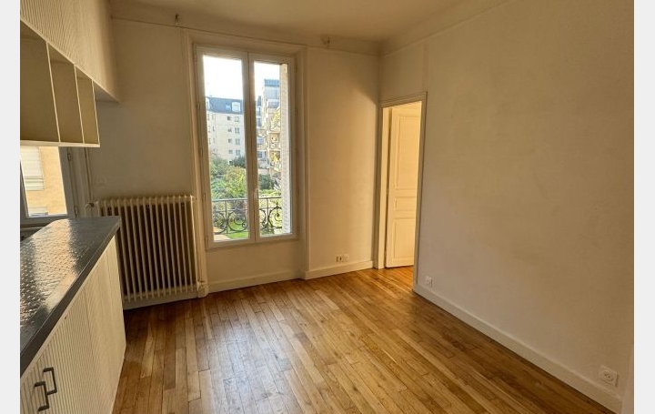 Appartement P2   CHARENTON-LE-PONT  41 m2 1 335 € 